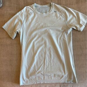 Lululemon Metal Vent Tech Tee